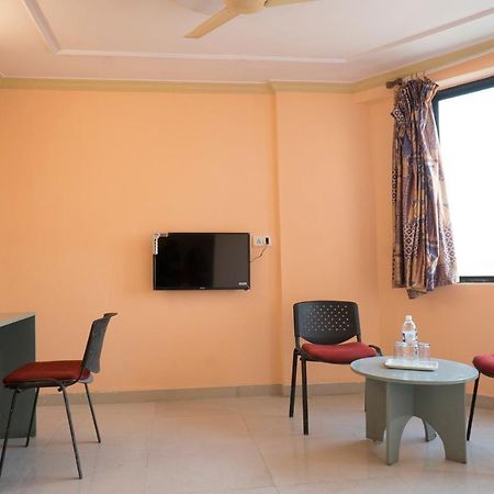 Oyo Flagship 37830 Hotel Aakar International ซาตารา ภายนอก รูปภาพ
