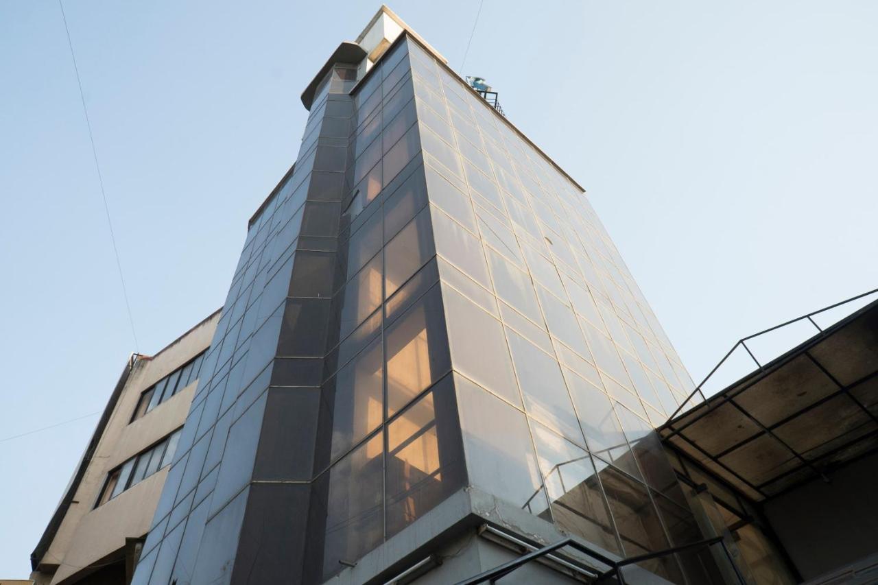 Oyo Flagship 37830 Hotel Aakar International ซาตารา ภายนอก รูปภาพ