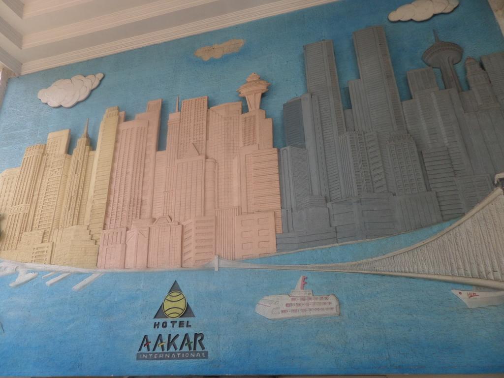 Oyo Flagship 37830 Hotel Aakar International ซาตารา ภายนอก รูปภาพ