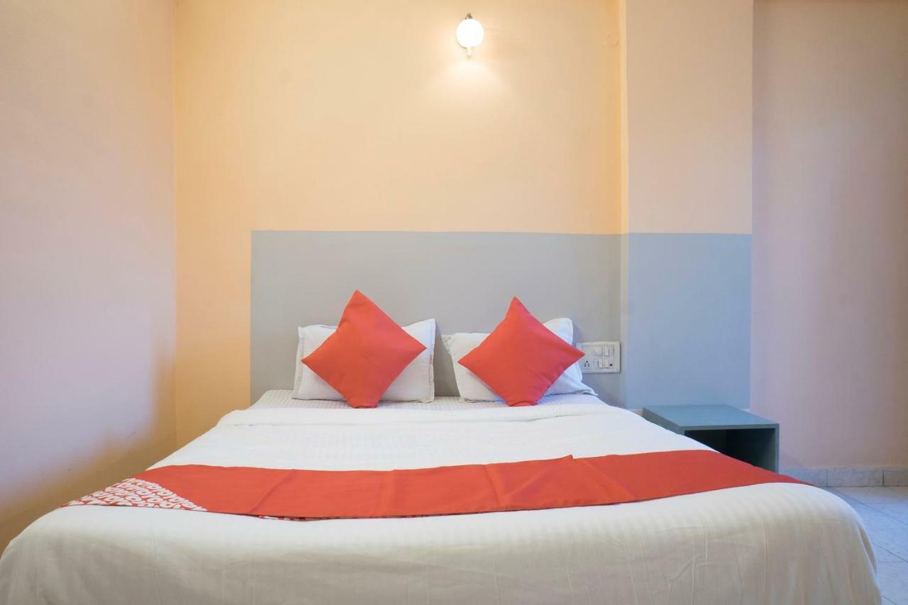 Oyo Flagship 37830 Hotel Aakar International ซาตารา ภายนอก รูปภาพ